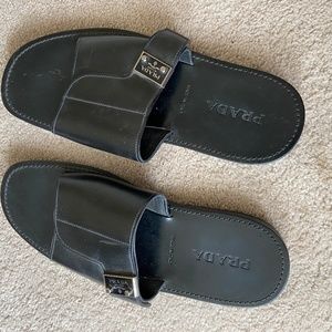 Prada Slides